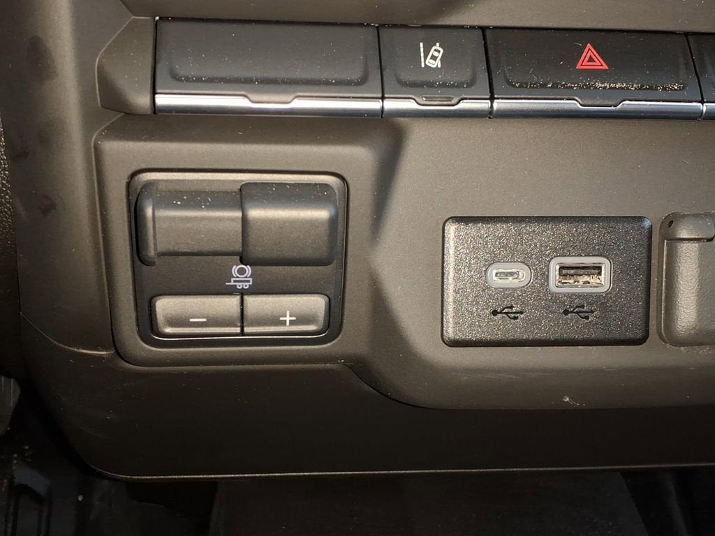 2025 Chevrolet Silverado 3500 HD WT DRW