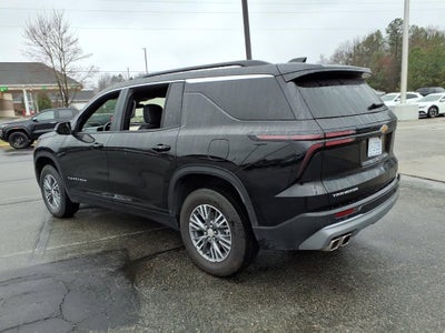 2025 Chevrolet Traverse LT