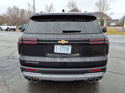 2025 Chevrolet Traverse LT