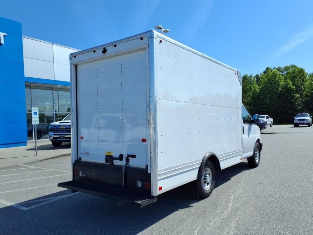 2020 Chevrolet Express Cutaway 3500 Base
