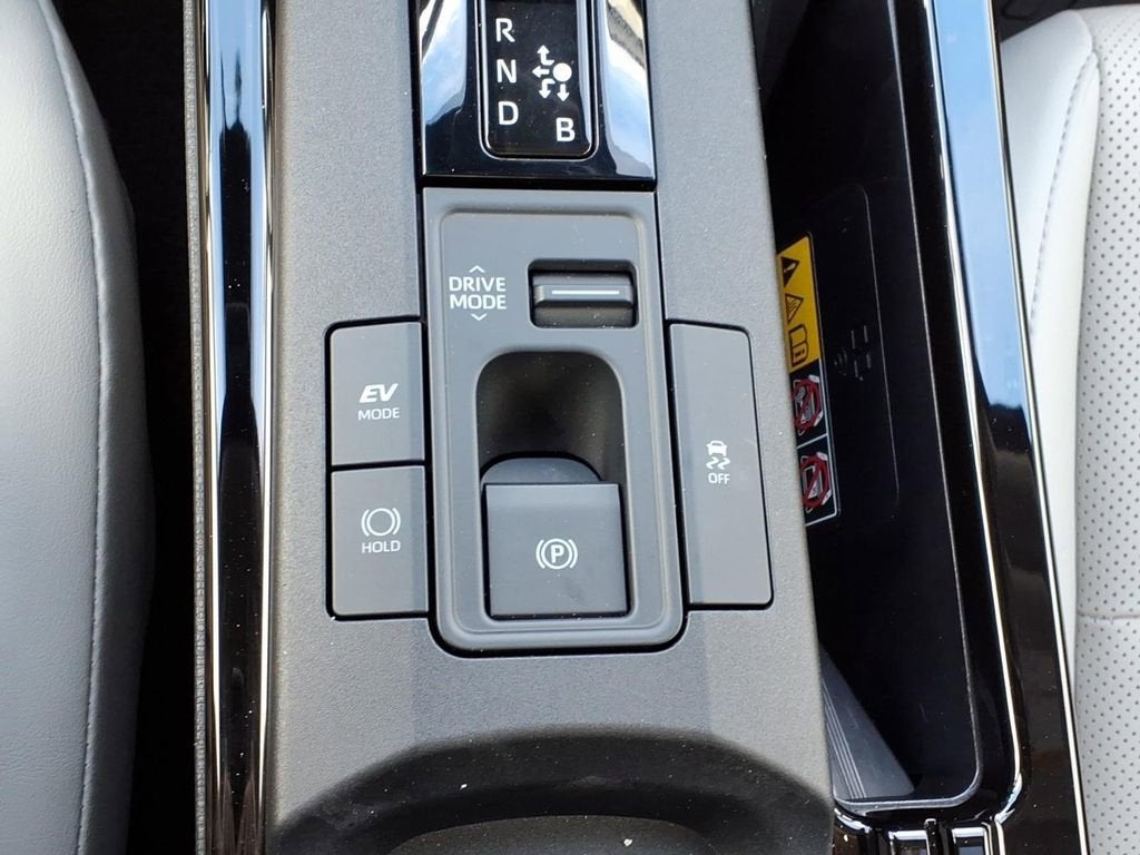 2024 Toyota Prius LE