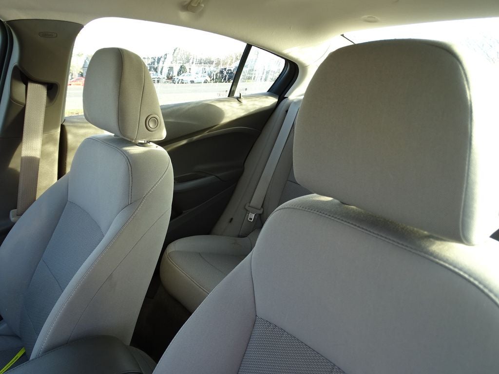 2018 Chevrolet Cruze LS