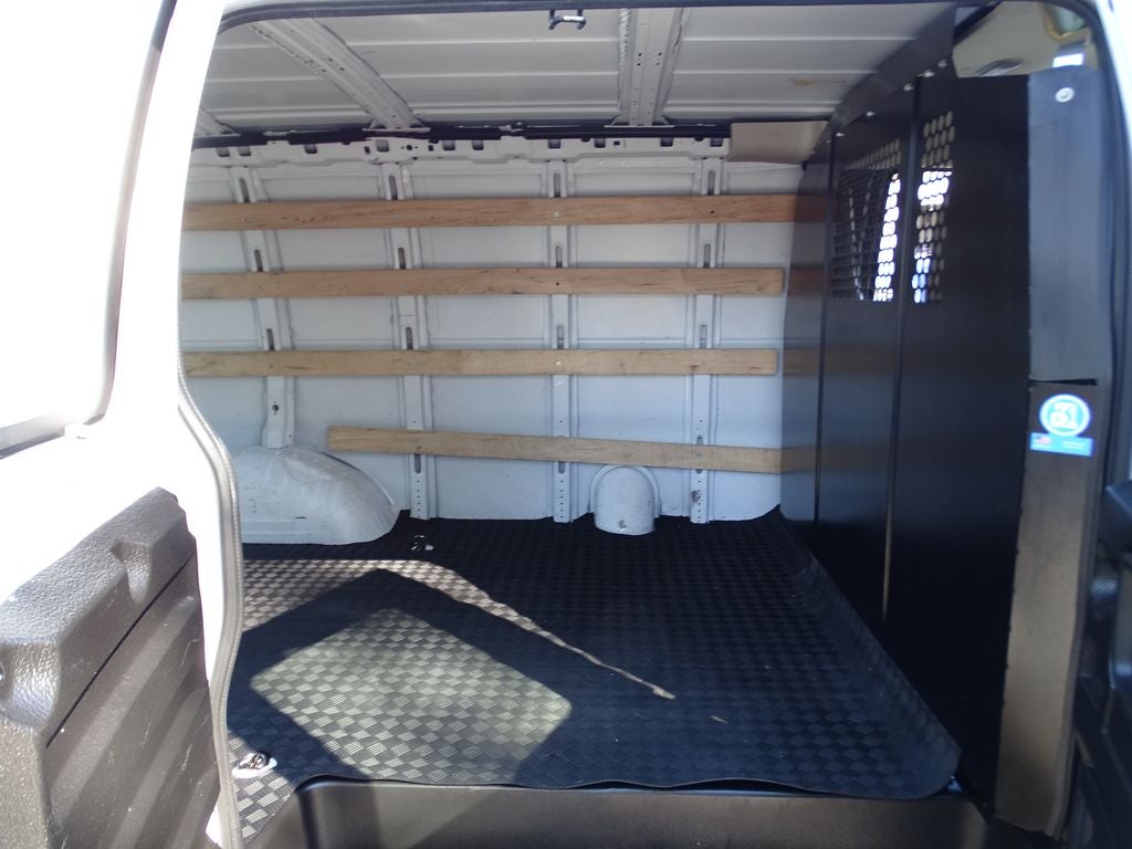 2024 Chevrolet Express 2500 Work Van Cargo