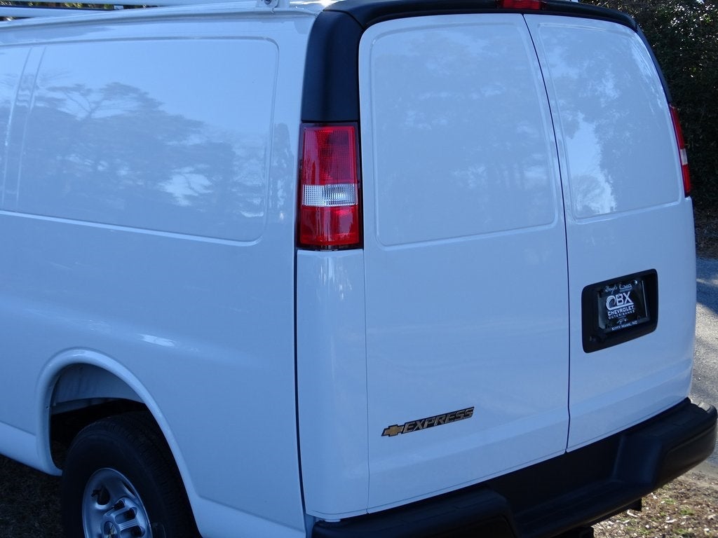 2025 Chevrolet Express 2500 Work Van Cargo