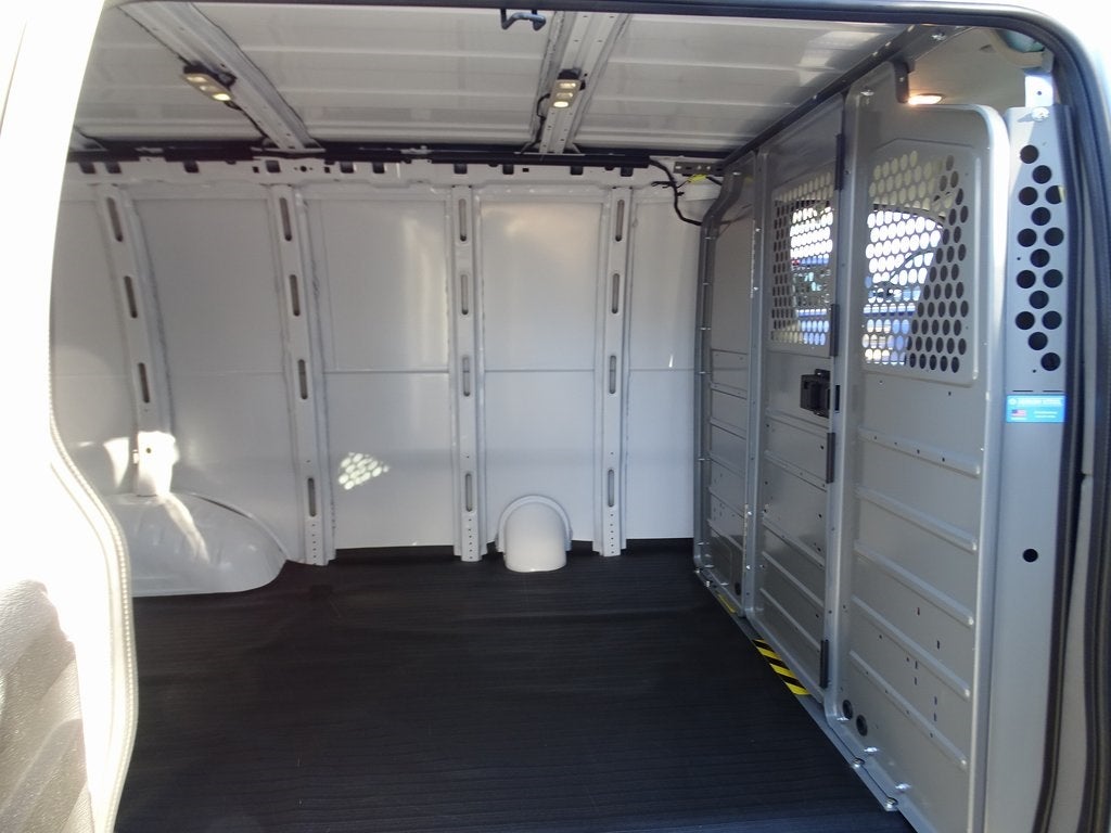 2025 Chevrolet Express 2500 Work Van Cargo