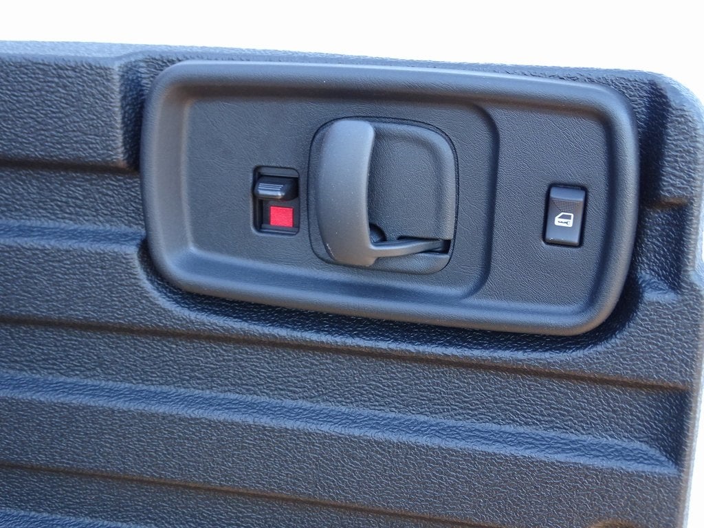 2025 Chevrolet Express 2500 Work Van Cargo