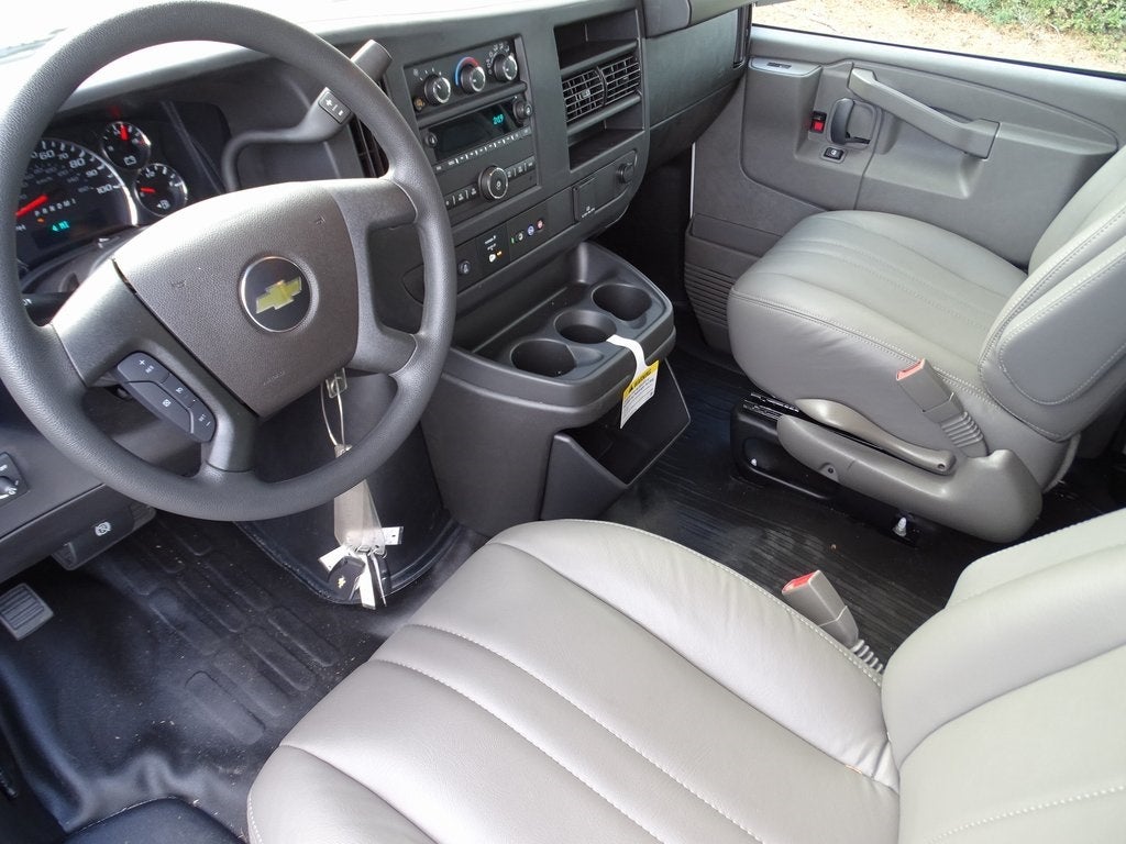 2025 Chevrolet Express 2500 Work Van Cargo