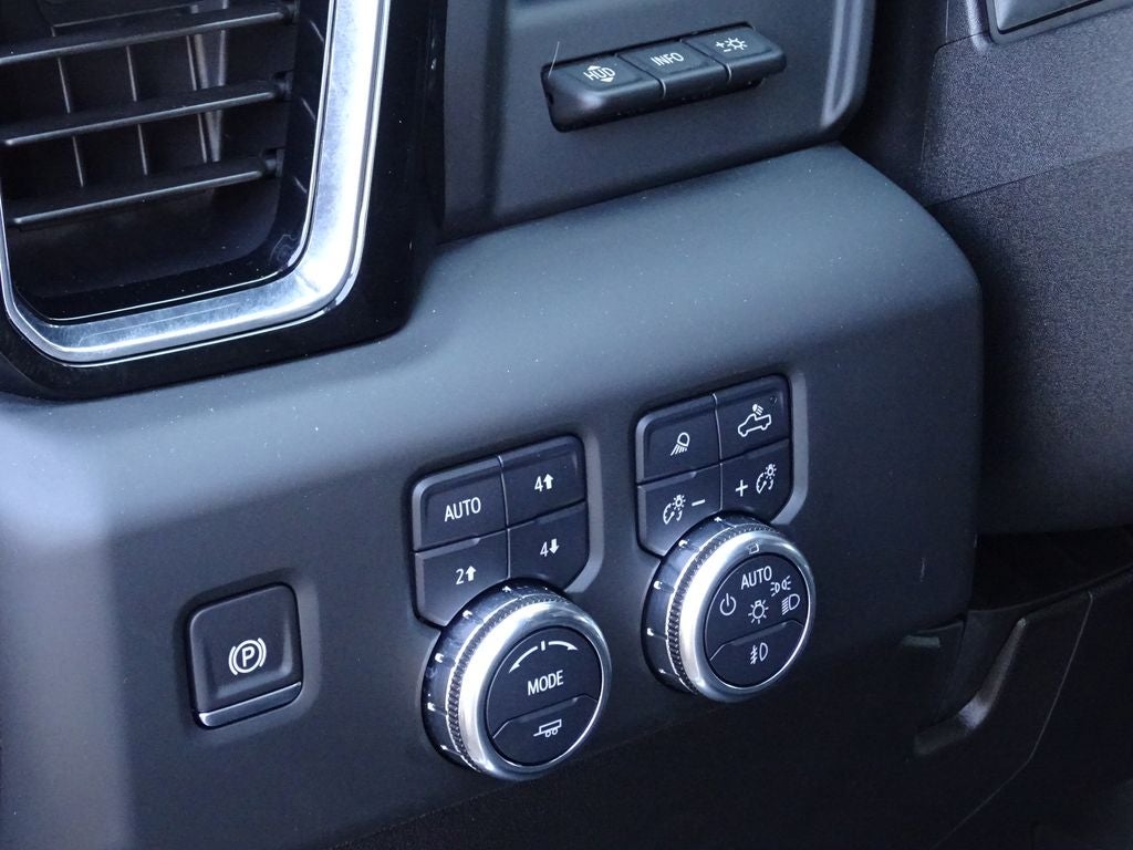 2025 GMC Sierra 2500HD Denali