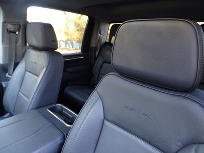 2025 GMC Sierra 2500HD Denali