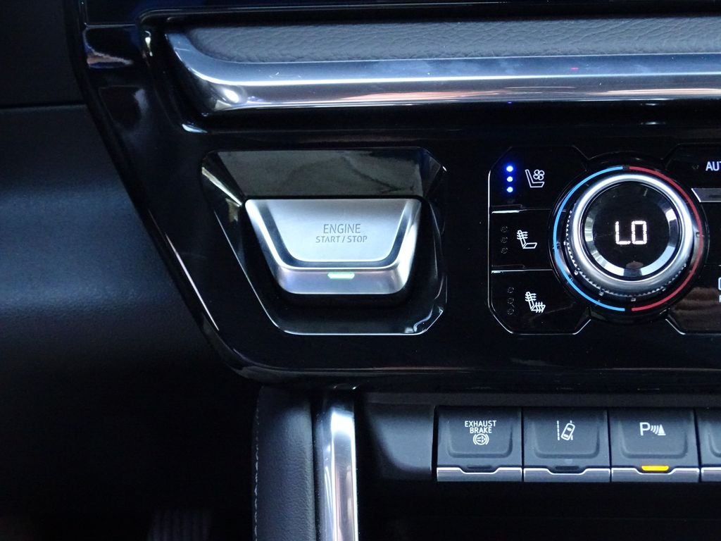 2025 GMC Sierra 2500HD Denali