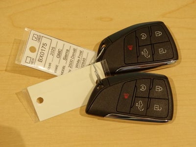 2025 GMC Sierra 2500HD Denali