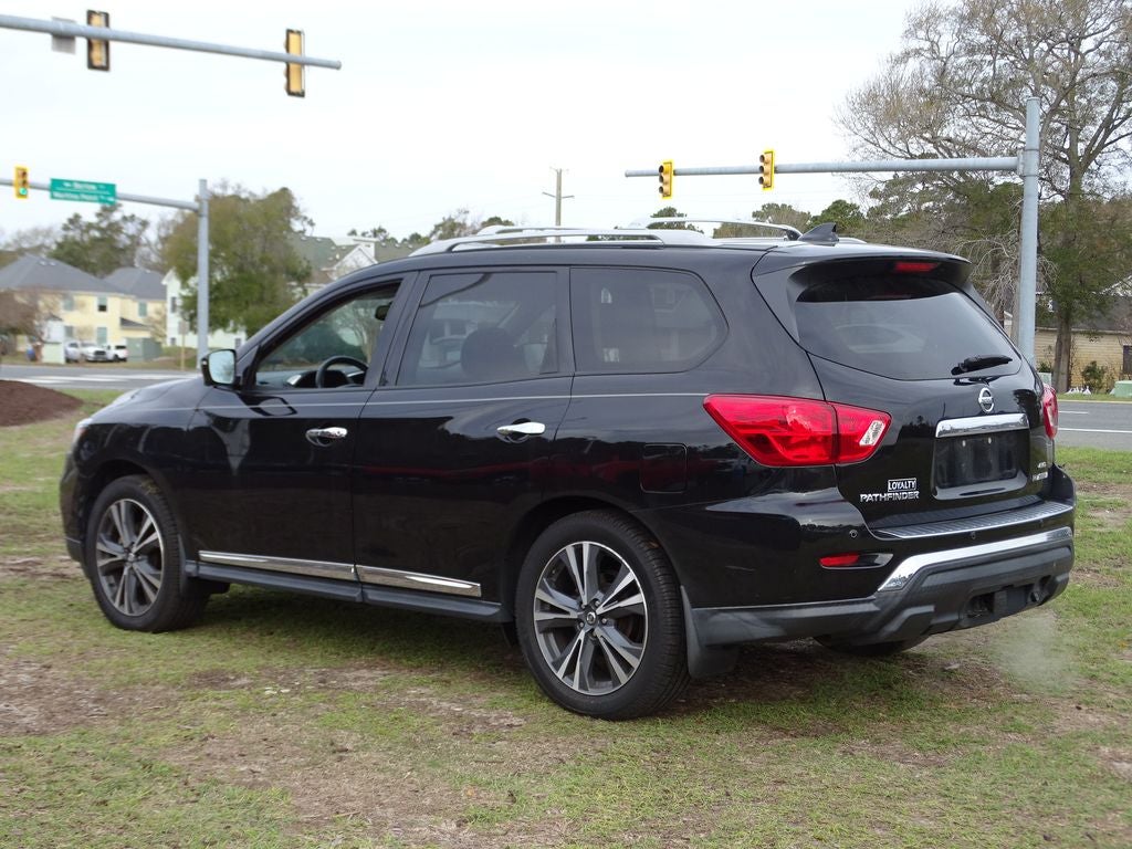 2020 Nissan Pathfinder Platinum