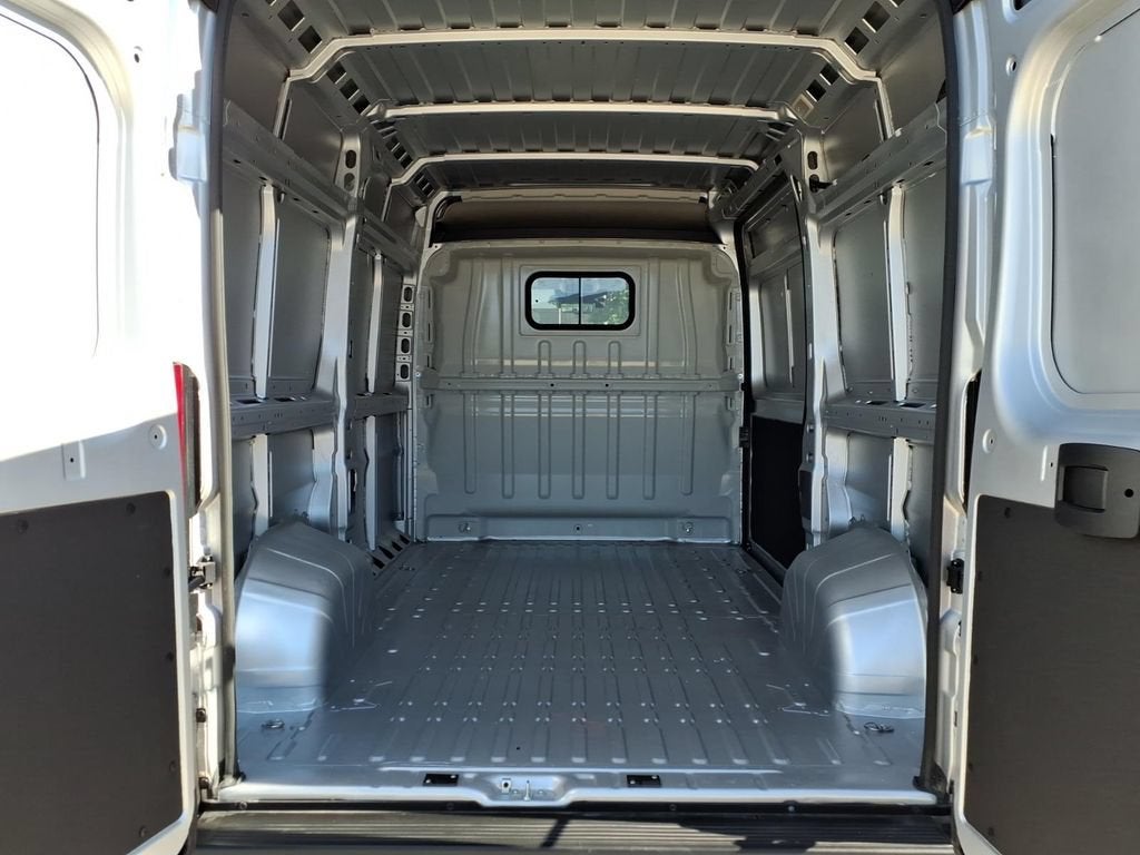 2026 RAM ProMaster Cargo Van Tradesman
