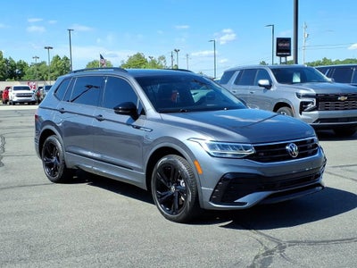 2024 Volkswagen Tiguan SE R-Line Black