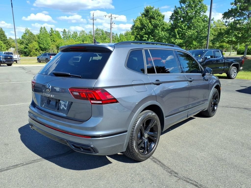 2024 Volkswagen Tiguan SE R-Line Black