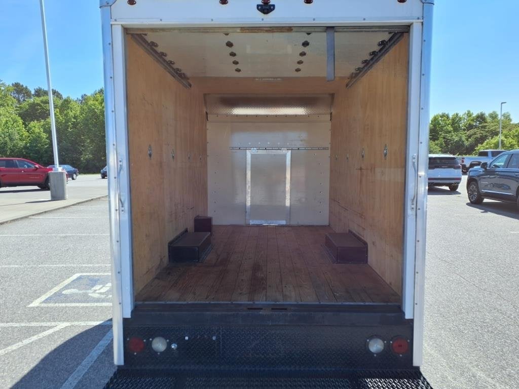 2020 Chevrolet Express Cutaway 3500 Base