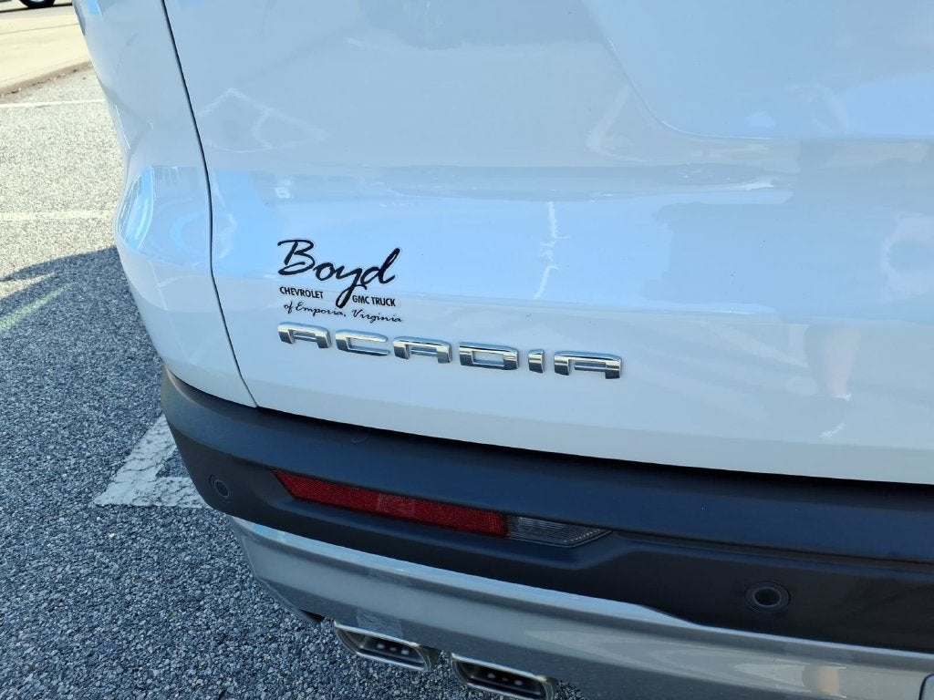 2026 GMC Acadia Elevation
