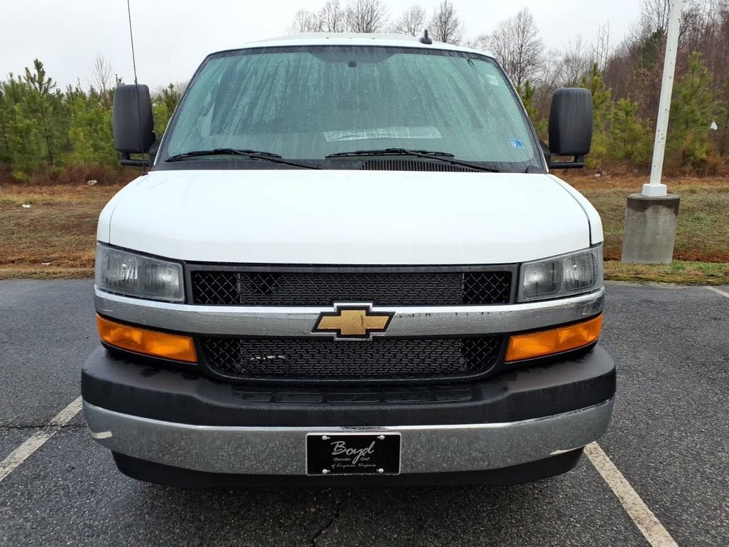 2026 Chevrolet Express Cutaway 3500 1WT