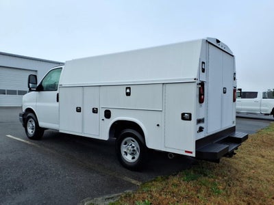 2026 Chevrolet Express Cutaway 3500 1WT