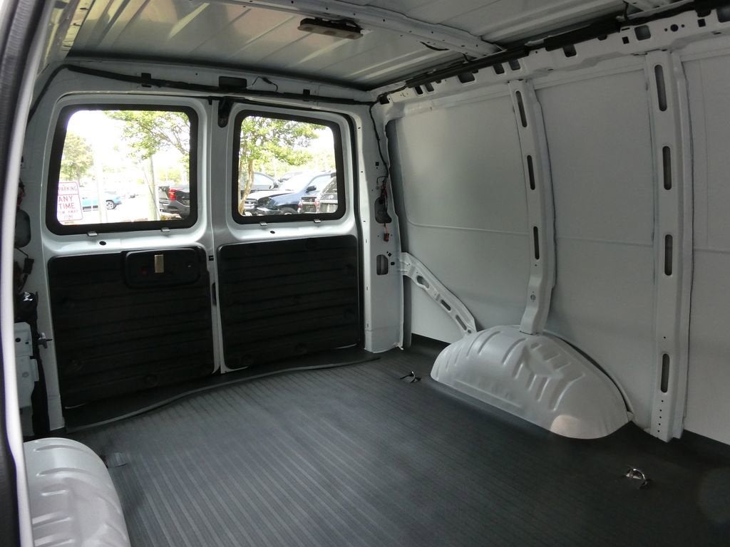 2026 Chevrolet Express Cargo WT