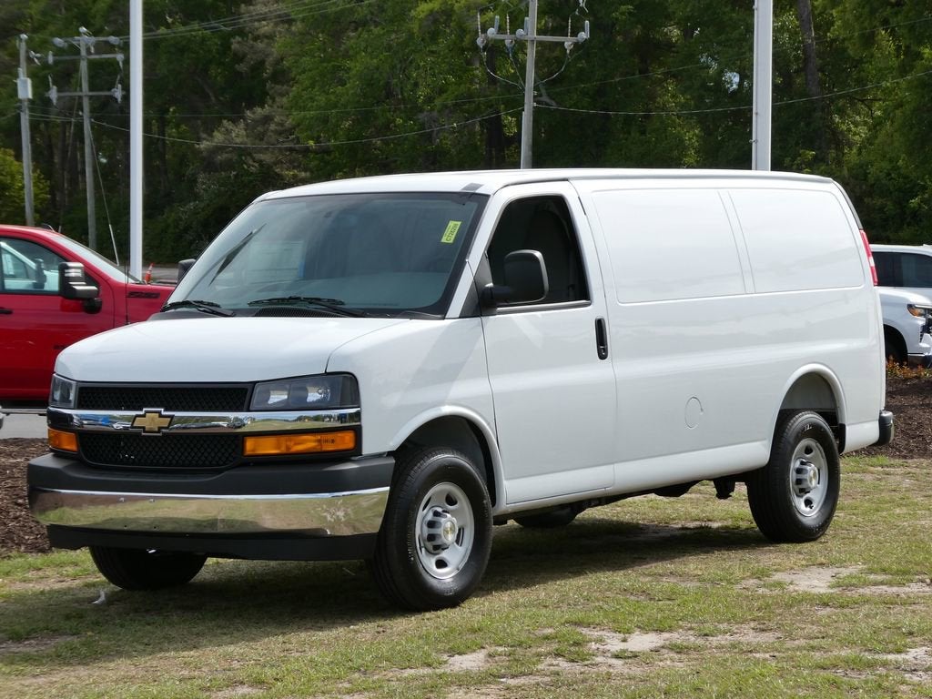 2026 Chevrolet Express Cargo WT