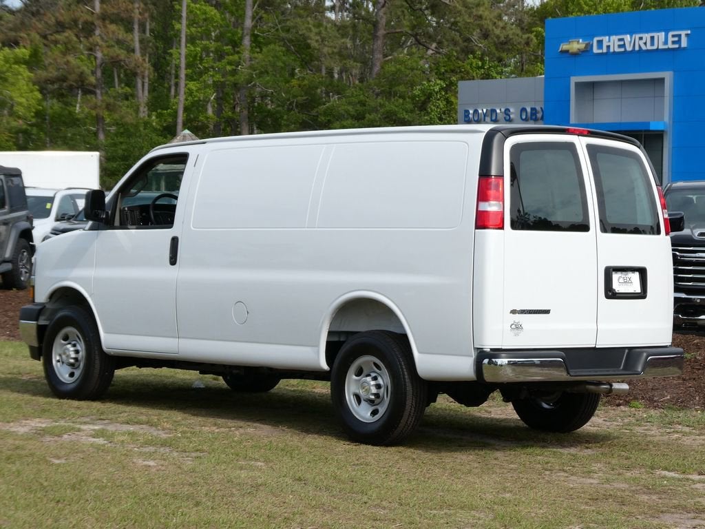 2026 Chevrolet Express Cargo WT