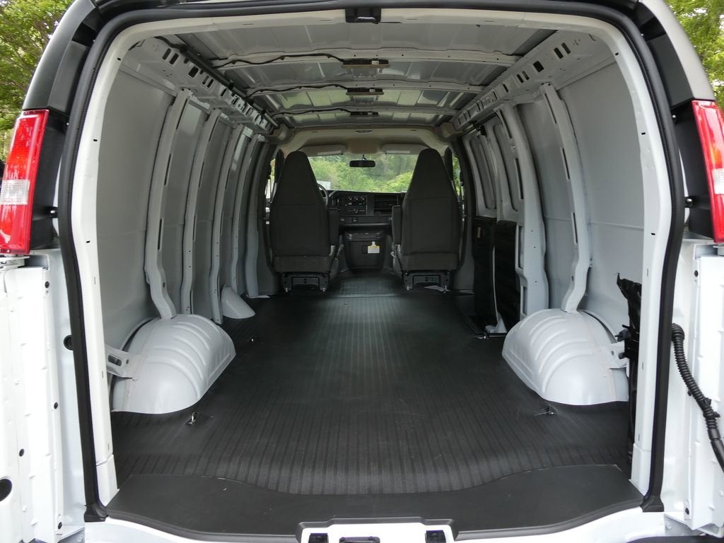 2026 Chevrolet Express Cargo WT