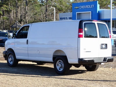 2025 Chevrolet Express Cargo WT
