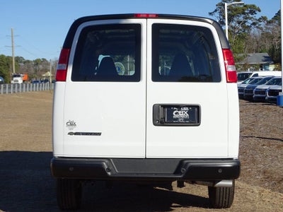 2025 Chevrolet Express Cargo WT