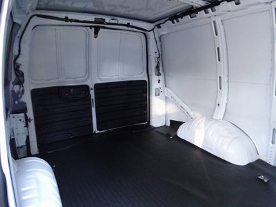 2025 Chevrolet Express Cargo WT