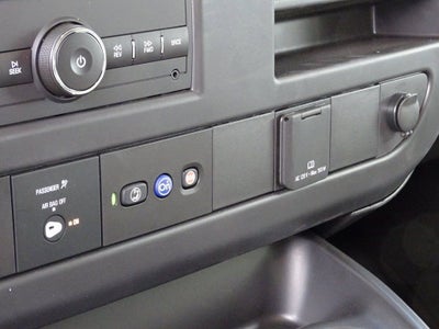 2025 Chevrolet Express Cargo WT