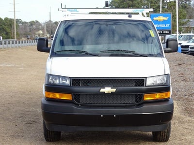 2025 Chevrolet Express Cargo WT