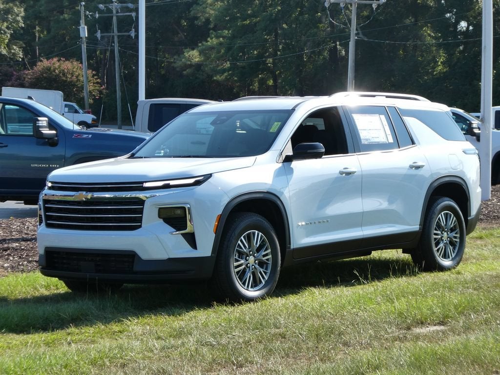 2027 Chevrolet Traverse LT