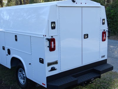 2026 Chevrolet Express Cutaway 3500 1WT