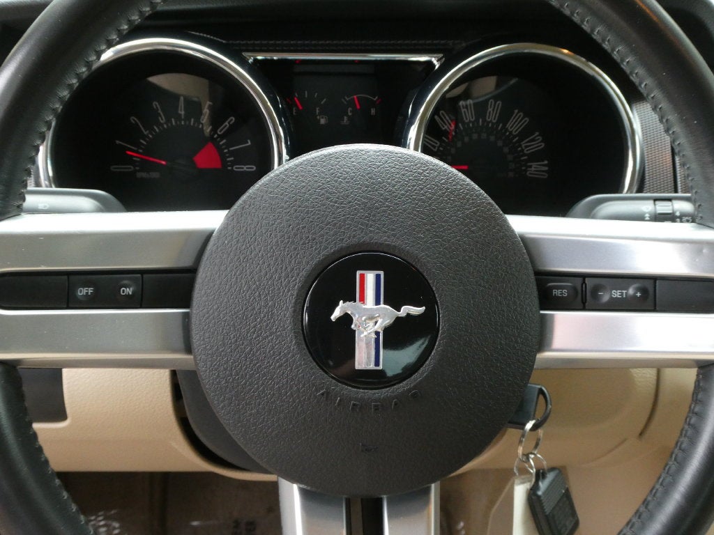 2006 Ford Mustang GT Deluxe