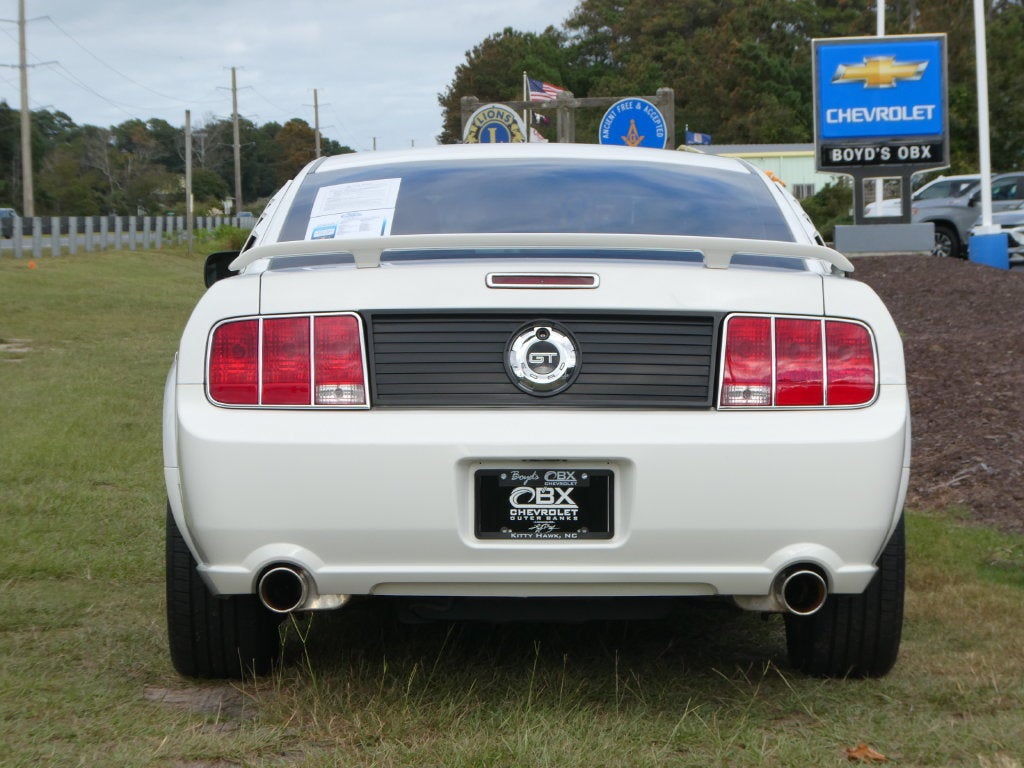 2006 Ford Mustang GT Deluxe