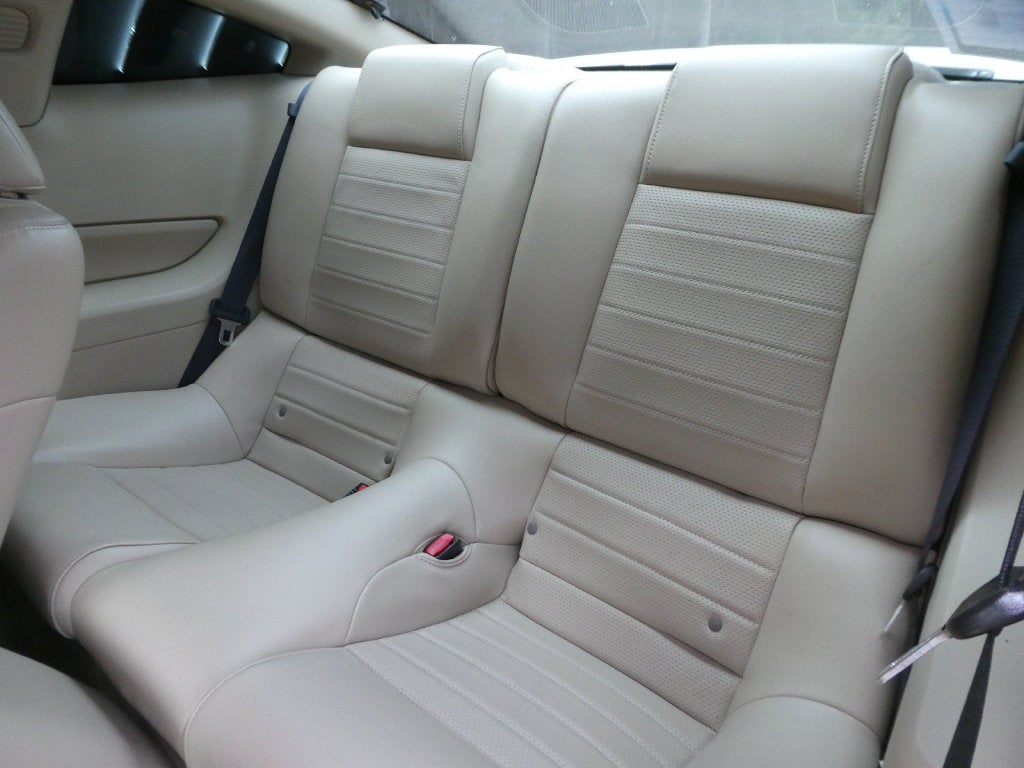 2006 Ford Mustang GT Deluxe