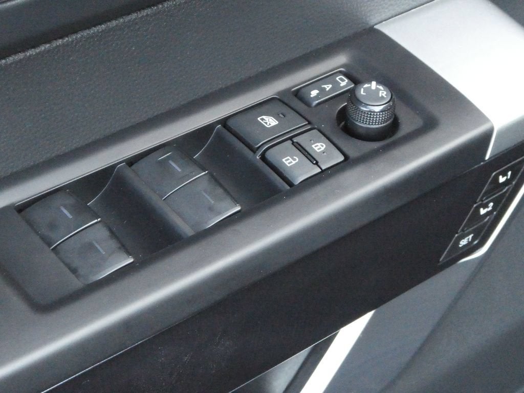 2025 Toyota Tundra 4WD Limited Hybrid