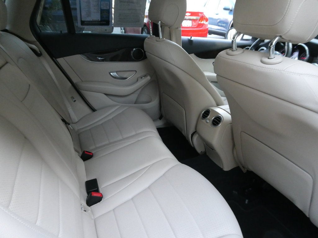 2017 Mercedes-Benz GLC GLC 300